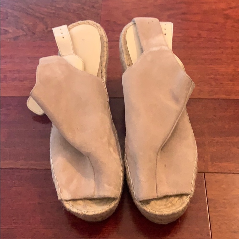 Kenneth Cole Wedge